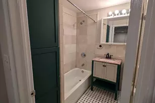 1004 Irving St NW, Washington, DC 20010 - Photo 14