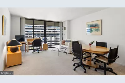 700 New Hampshire Avenue NW #912, Washington, DC 20037 - Photo 2