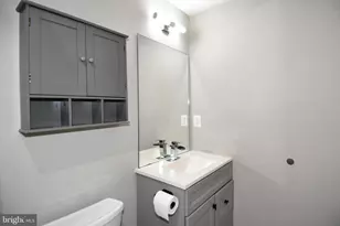 1040 Bladensburg Rd NE, Washington, DC 20002 - Photo 16