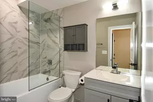 1040 Bladensburg Rd NE, Washington, DC 20002 - Photo 18