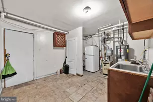 1746 V St NW, Washington, DC 20009 - Photo 12