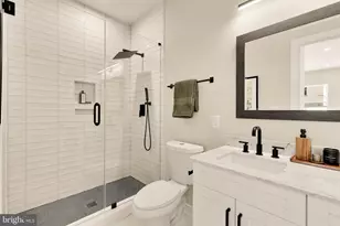 2610 41st St NW, Washington, DC 20007 - Photo 12