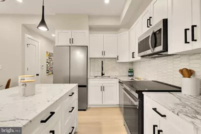 2610 41st Street NW #1, Washington, DC 20007 - Photo 2