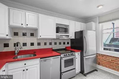 1810 California Street NW #204, Washington, DC 20009 - Photo 4