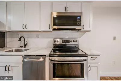104 15th Street SE #B, Washington, DC 20003 - Photo 6