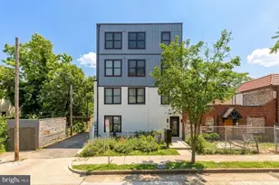 1019 17th Pl NE, Washington, DC 20002 - Photo 1