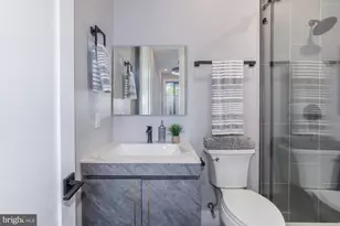 1332 G St SE, Washington, DC 20003 - Photo 38