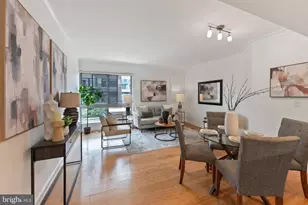 777 7th St NW, Washington, DC 20001 - Photo 1