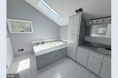 5021 Cathedral Avenue NW, Washington, DC 20016 - Photo 10
