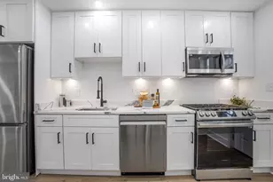 702 19th St NE, Washington, DC 20002 - Photo 8