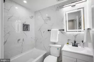 702 19th St NE, Washington, DC 20002 - Photo 16