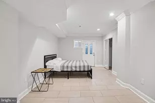 219 P St NW, Washington, DC 20001 - Photo 26