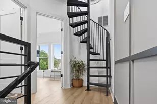 256 15th St SE, Washington, DC 20003 - Photo 32