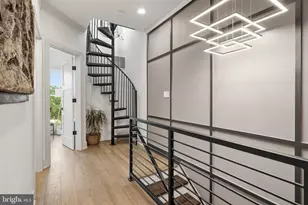 256 15th St SE, Washington, DC 20003 - Photo 22