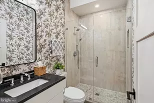 256 15th St SE, Washington, DC 20003 - Photo 18