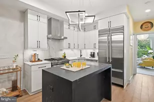 256 15th St SE, Washington, DC 20003 - Photo 10