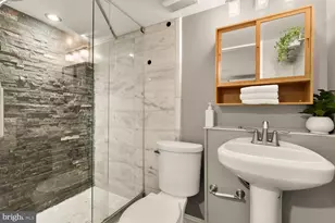 127 U St NW, Washington, DC 20001 - Photo 40