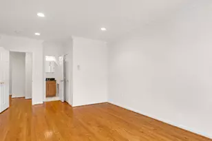35 Rhode Island Ave NW, Washington, DC 20001 - Photo 12