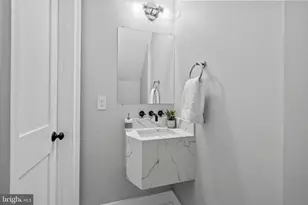 927 N St NW, Washington, DC 20001 - Photo 18