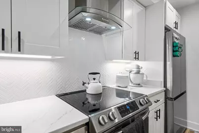 1110 6th Street NW #1, Washington, DC 20001 - Photo 4