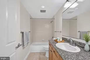 777 7th St NW, Washington, DC 20001 - Photo 10