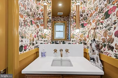 230 11th Street SE, Washington, DC 20003 - Photo 34