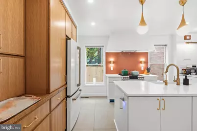 230 11th Street SE, Washington, DC 20003 - Photo 10