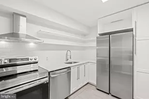 2141 P St NW, Washington, DC 20037 - Photo 8