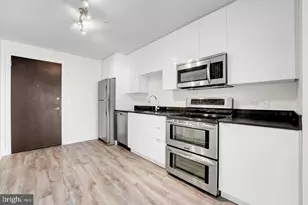 460 New York NW, Washington, DC 20001 - Photo 10