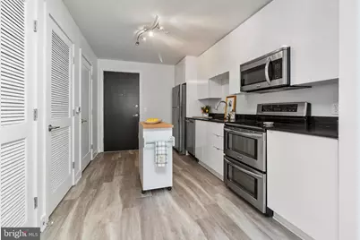 460 New York NW #405, Washington, DC 20001 - Photo 2
