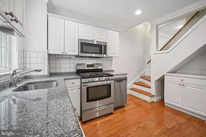 807 25th Street NW, Washington, DC 20037 - Photo 8