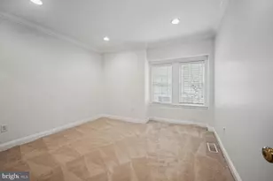 807 25th St NW, Washington, DC 20037 - Photo 10