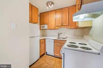 1311 Delaware Avenue SW #S545, Washington, DC 20024 - Photo 4