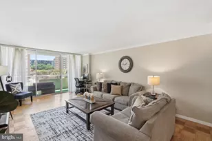 3001 Veazey Terrace NW, Washington, DC 20008 - Photo 4