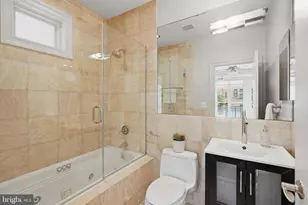 2111 11th St NW, Washington, DC 20001 - Photo 8
