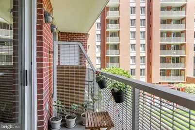 1000 New Jersey Avenue SE #304, Washington, DC 20003 - Photo 18