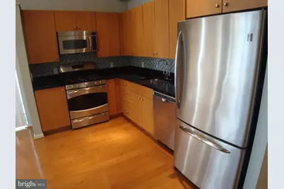 811 4th Street NW #304, Washington, DC 20001 - Photo 6