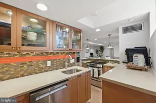 2123 California St NW, Washington, DC 20008 - Photo 10