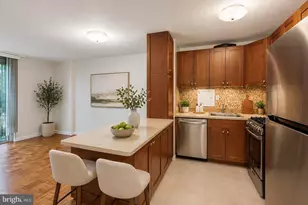 950 25th St NW, Washington, DC 20037 - Photo 4