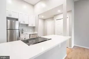 3213 M St NW, Washington, DC 20007 - Photo 4