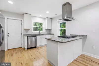3101 E Street SE, Washington, DC 20019 - Photo 8