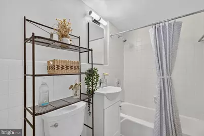 730 24th Street NW #512, Washington, DC 20037 - Photo 14