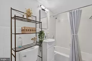 730 24th St NW, Washington, DC 20037 - Photo 14