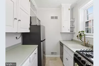 6 Snows Court NW, Washington, DC 20037 - Photo 10