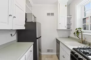 6 Snows Ct NW, Washington, DC 20037 - Photo 10