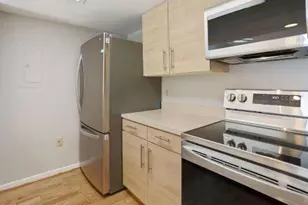 2111 Wisconsin Ave NW, Washington, DC 20007 - Photo 2