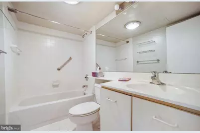 2111 Wisconsin Avenue NW #615, Washington, DC 20007 - Photo 6
