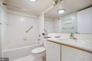 2111 Wisconsin Ave NW, Washington, DC 20007 - Photo 6