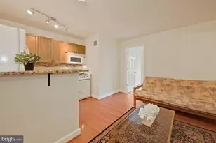 2401 H St NW, Washington, DC 20037 - Photo 8
