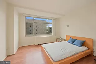 2401 H St NW, Washington, DC 20037 - Photo 16